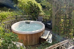 Photo 6- click for photo gallery